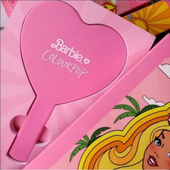 Malibu Barbie Hand Mirror - Picture 4 of 10